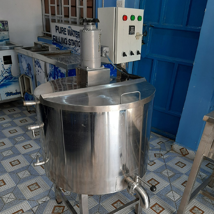 Have you had problems pasteurizing milk, juice, tomato paste, etc? Buy this Batch Pasteurizer from Trivon Trading and your problems will be sorted.